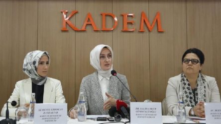 AKP ikiye bölünmüştü: KADEM'den 'İstanbul Sözleşmesi' açıklaması