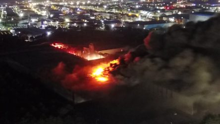 Tuzla'daki fabrika yangınında 2 işçi yaşamını yitirdi
