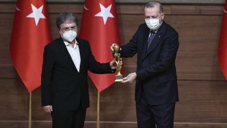 Erdoğan istedi, Hürriyet 'CHP'li amiralleri' hedefe koydu