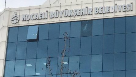 Borç batağındaki AKP'li belediyeden 2,1 milyon TL’lik Umre gezisi