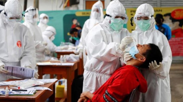 Endonezya'da koronavirüs test çubuklarının yıkanıp tekrar satıldığı ortaya çıktı!