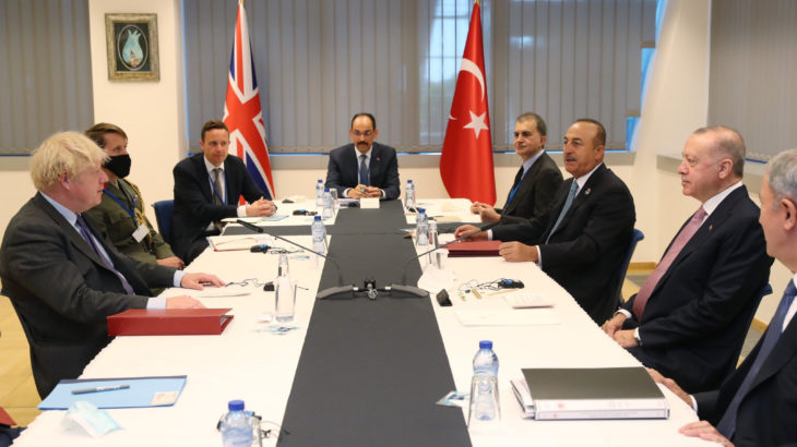 Erdoğan, NATO karargahında temaslarına devam ediyor