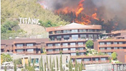 Alevler 13 yıl önce yanan orman arazisine kurulmuş otele ulaştı