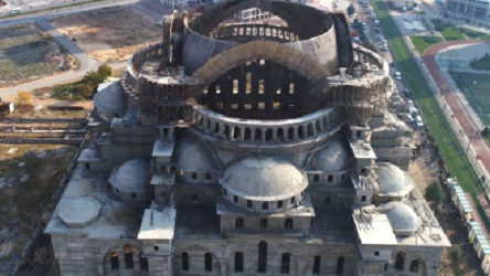 AKP Milletvekili Ali Şahin: Cami düşmanlığının parçası olmayın