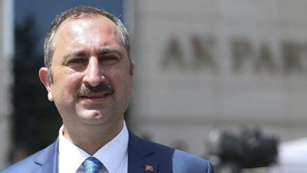 Adalet Bakanı Gül: AKP ifade özgürlüğünün bekçisidir (!)