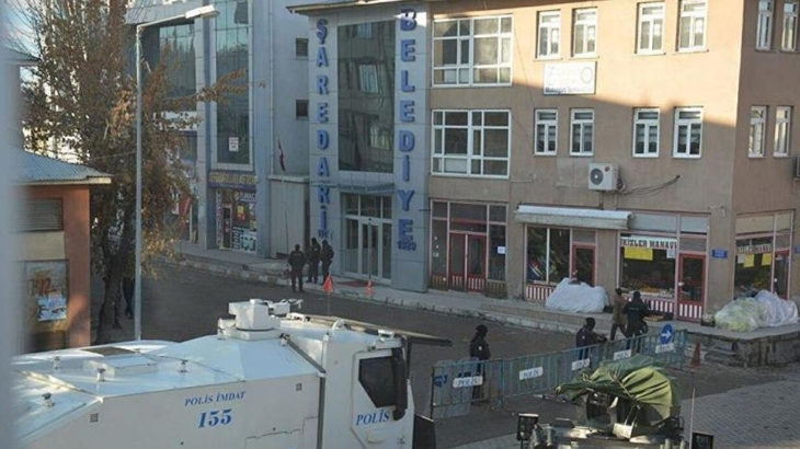 HDP’li Malazgirt Belediyesi Meclis üyesi İçişleri Bakanlığı tarafından görevden uzaklaştırıldı