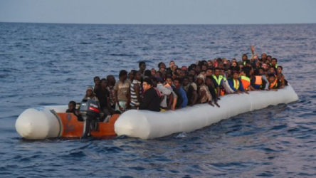 Düzensiz göçmenler Akdeniz'de: 231 kişi yakalandı