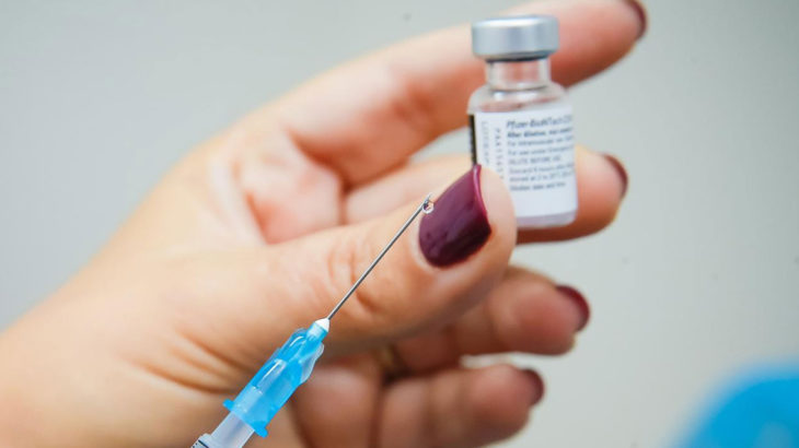 İsrail'den 3. doz aşıyı genişletme kararı