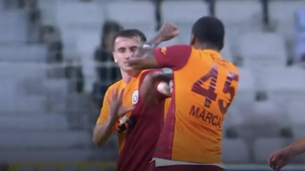 Maç sırasında takım arkadaşına saldıran Galatasaraylı yıldız oyundan atıldı