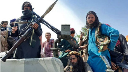 'Değişen' Taliban'ın tehdit mesajları ifşalandı: Evlere baskınlar düzenleniyor