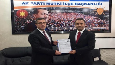 Görevden alınan AKP'li Mutki Belediye Başkanı Vahdettin Barlak, yerine seçilen Nurrettin Yol'a saldırdı