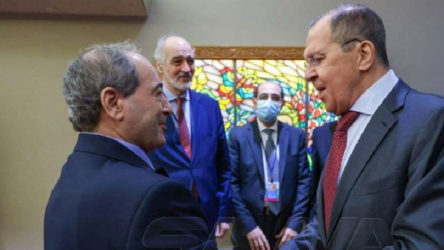 Mikdad ve Lavrov: Suriye topraklarındaki meşru olmayan yabancı güçler çıkmalı