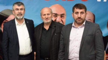 AKP'li yöneticiden skandal açıklama: Nutuk okuyanlar kafa çekiyor