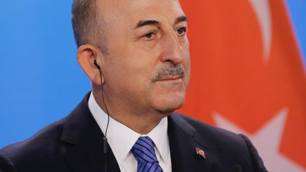 Dışişleri Bakanı Çavuşoğlu'ndan Suriye'ye müdahale sinyali: Kendi göbeğimizi kendimiz keseceğiz