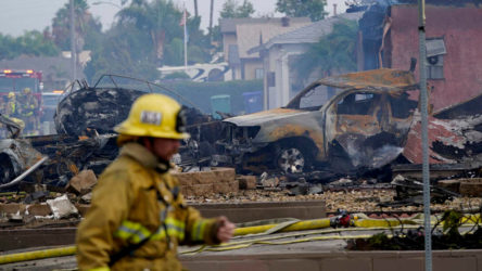 ABD San Diego'da uçak düştü: 2 ölü