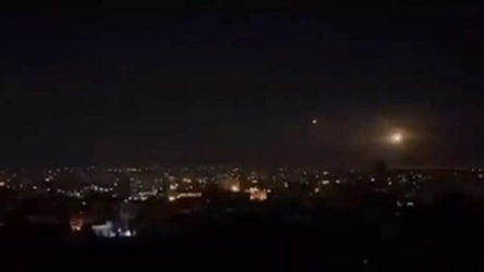 Siyonist İsrail, Şam'a hava saldırısı düzenledi