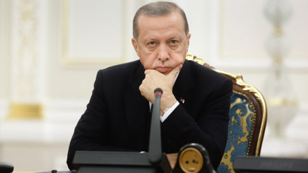 Ülke ekonomik krizle boğuşurken Erdoğan: Ekonominin kitabını evelallah yazdık