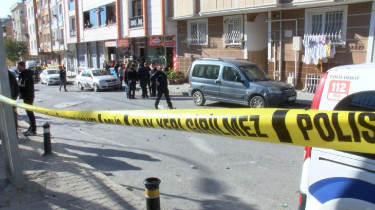 Esenyurt’ta iki grup arasında silahlı kavga: 1 ölü, 2 yaralı