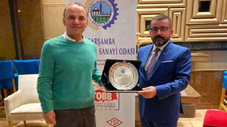 Firari Meto Turizm'in sahibiyle AKP'li Başkan görüştü: Plaket verdi