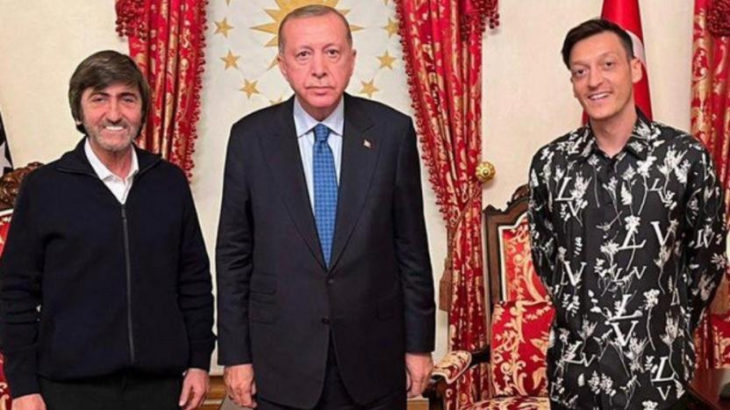 Mesut Özil ve Rıdman Dilmen'den Erdoğan'a ziyaret
