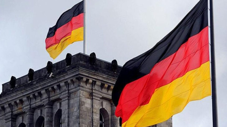 Almanya'da nitelikli yabancı işçi göçüne meclis onayı: Turist vizesiyle giren iş bulup kalabilir