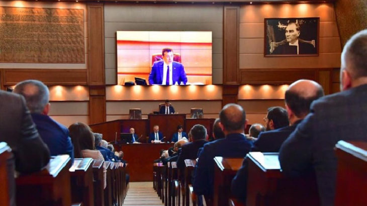 'Kulis bilgisi' diyerek duyurdu: AKP'li ve MHP’li bazı üyeler İBB Meclisi'nden çekiliyor