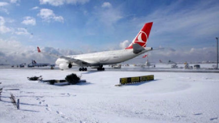 THY, İstanbul Havalimanı'ndaki uçuşlarını bir kez daha erteledi