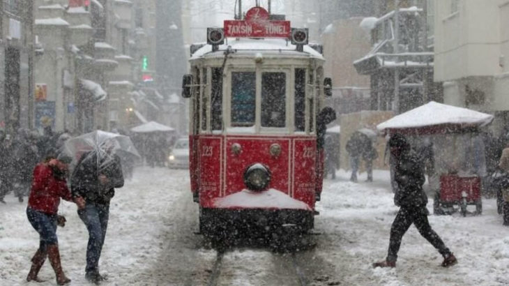 İstanbul için kar uyarısı: Kar yağışı akşam geri dönüyor