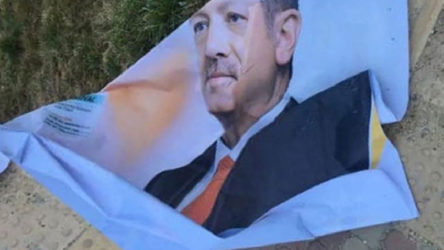 Erdoğan'ın afişini yırttığı iddiasıyla gözaltına alındı