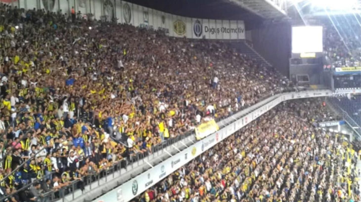 Fenerbahçe-Başakşehir maçında Ali Koç'a protesto