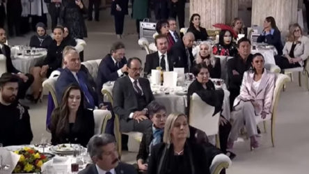 Saray'ın ünlüleri Erdoğan'ın iftarında buluştu