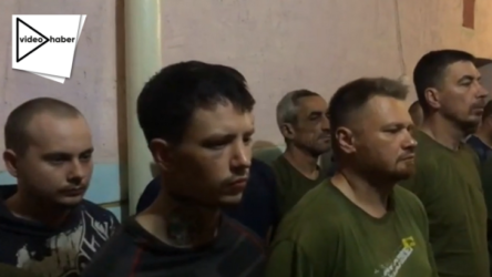 Ukraynalı askerler gruplar halinde teslim oldu
