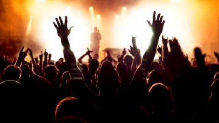 Gericilerin hedefindeki Kozlu Müzik Festivali 'alkol' gerekçesiyle iptal edildi