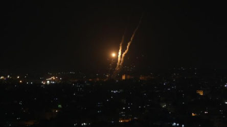 Gazze'den İsrail'e roketler fırlatıldı