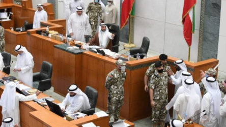 Veliaht prensi Kuveyt'de parlamentoyu feshetti