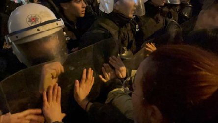25 Kasım eylemine polis müdahalesi: Çok sayıda gözaltı
