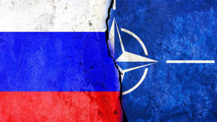 Bauer: Rusya ile NATO arasında çatışma riski sürüyor