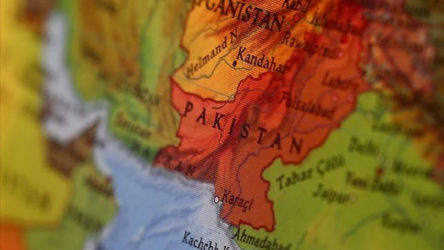 Afganistan'da büyük deprem: Komşu ülkeler de sarsıldı