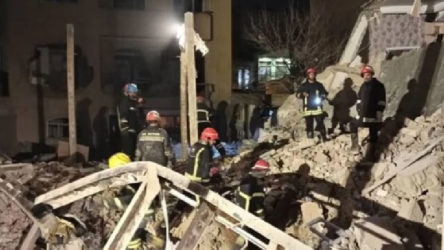 İran'da meydana gelen patlamada 5 kişi hayatını kaybetti, 4 kişi yaralandı