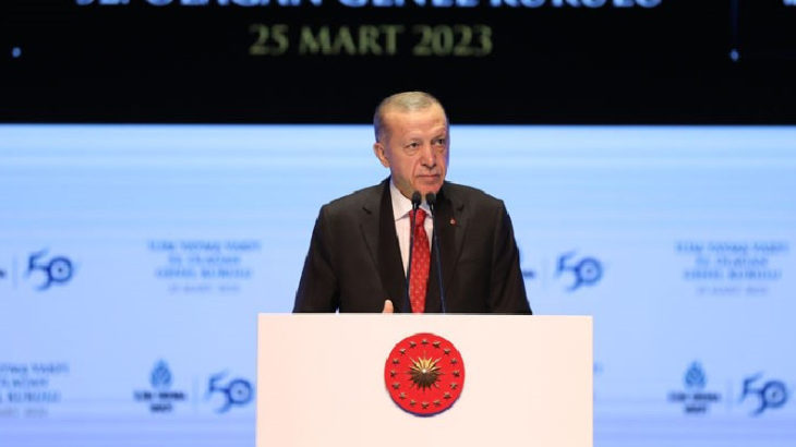 Erdoğan: Seçimler yol ayrımına dönüştü