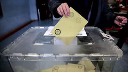 Cumhurbaşkanlığı 2. tur seçimi için yurt dışında oy verme işlemleri başladı