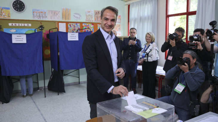 Yunanistan’da Miçotakis’in liderliğini yaptığı parti seçimi önde bitirdi